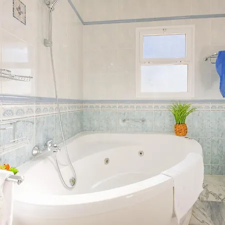 Sabita - Plusholidays Calpe